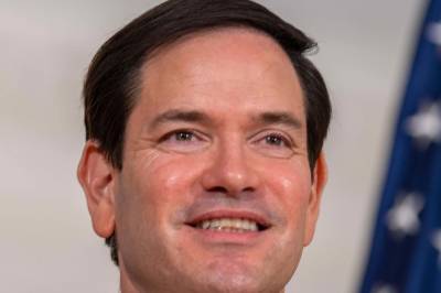 Rubio toner ned militærpress – sier Trumps hensikt er å kjøpe Grønland