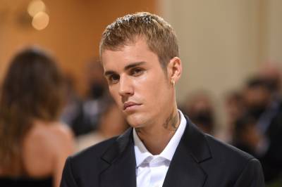 Justin Bieber slipper nytt album fredag