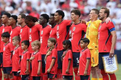 Ni personer skutt nær Englands VM-base