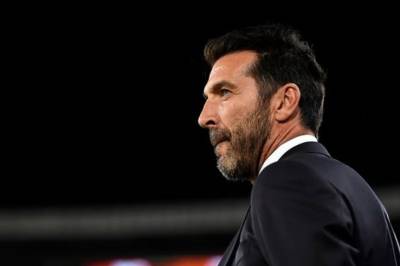 Keeperlegenden Buffon trekker seg etter fadesen