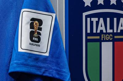 Italia trekker tilbake sin støtte til FIFA-president Gianni Infantino, men Cannavaro stiller seg bak ham