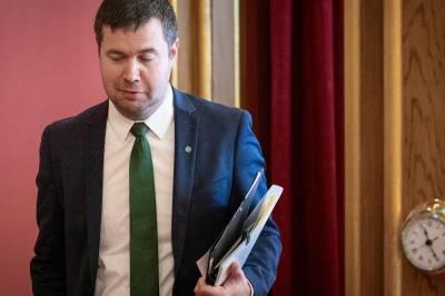 Espen Barth Eide må ha lov til å mene noe om politikk