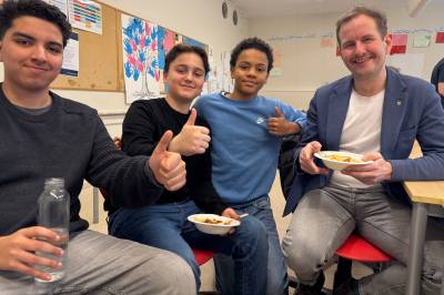 Denne våren får alle Kruseløkka-elever servert varm lunsj