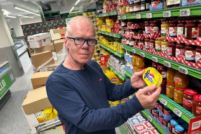 De gule makrellboksene: – Det presser prisene opp