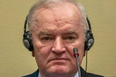 Ratko Mladic rammet av slag, sier sønnen