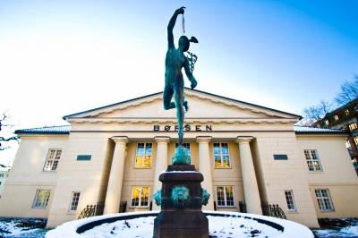 All-time high på Oslo Børs etter DNB-fest – Aker BP stupte etter Equinor-uttalelse