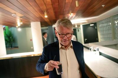 Kjempetap for J. Arthur Olafsen. Spiller høyt på gjeld. Egenkapitalen stuper mot null.