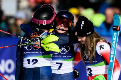 OL-gull til knusende overlegen Shiffrin