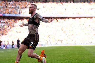 Elleville scener: Klare for Premier League