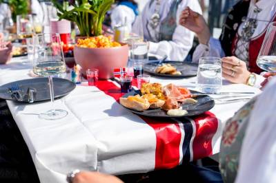 Slik overlever du festdagen: