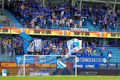 width=device-width, initial-scale=1, viewport-fit=cover