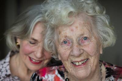 – To av mine oldeforeldre ble over 90 år gamle. Det var ikke så vanlig på den tiden, sier Tordis Pernille Hartmann (106)