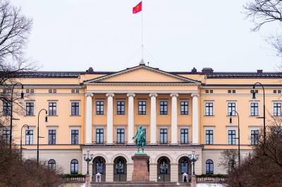 Bare én av fem nordmenn mener Mette-Marit er skikket til å bli dronning