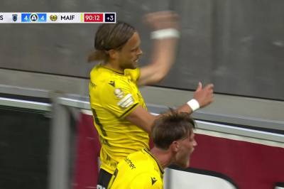 Scoring for Tom Pettersson