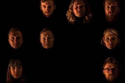 The Black Nothing & Anders Filipsen - Midt i en fremtid