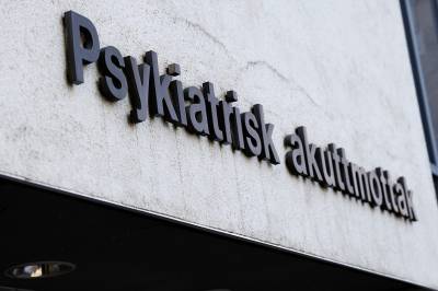 Pasienten skulle ha tilsyn hvert femte minutt. Likevel tok det flere timer før de oppdaget at han var død.