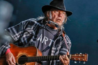 Neil Young saksøker Trump-organisasjon for 93 millioner kroner