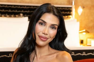 Viser frem luksusvillaen