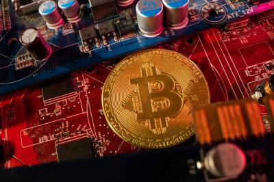 Storbank halverer bitcoin-prognose: – Ikke kryptovinter