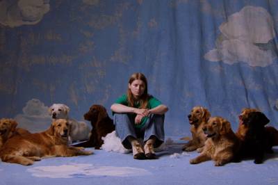 Se den norske artisten i sin filmdebut!