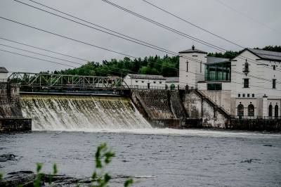 NVE: Havvind og kjernekraft langt dyrere enn vannkraft og vindkraft på land