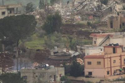 Israel gjennomfører nye angrep en rekke steder i Libanon – sier angrepene rettes mot Hizbollah