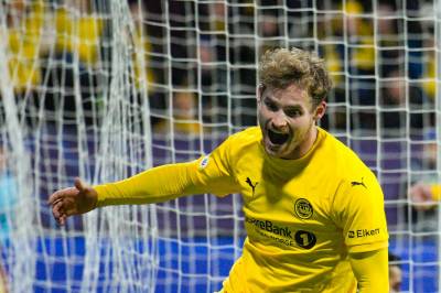 Her jubler Blomberg for sitt første mål i Champions League