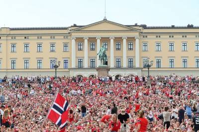 Straks roing på Karl Johan