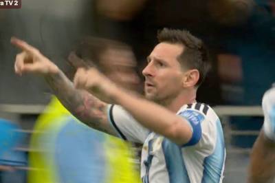 Hyller historiske Messi
