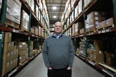 Butikkeier krever tollen tilbake fra Trump