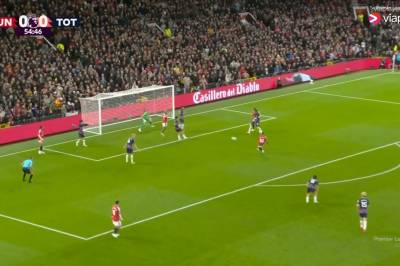 Se høydepunktene: Poengdeling etter utvisning og overtidsscoring på Old Trafford