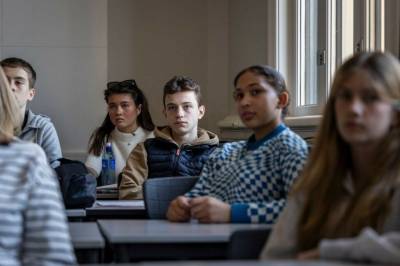 Ambisjoner smitter i klasserommet: Elever fra elite-familier påvirker venner