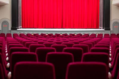 Kinobransjen vil bli kvitt avgiften på billetter: – Urettferdig
