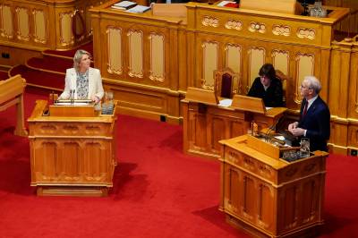 Listhaug om budsjettavtalen: - Styrer mot isfjellet