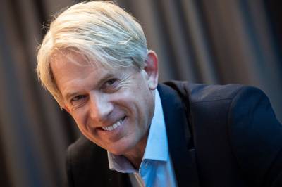 Om Norse-sjefen snart trenger ny jobb, kan han selge sand i Sahara