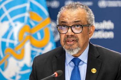 Verdens helseorganisasjon må kutte en firedel av staben innen juni neste år