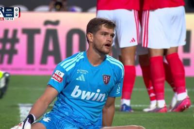 Rafa Silva med mål mot Casa Pia