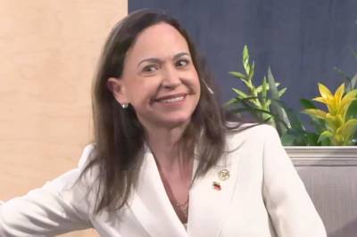 Publikum bryter ut i latter