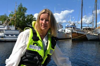 – Båtene må vekk i dag klokken 1200