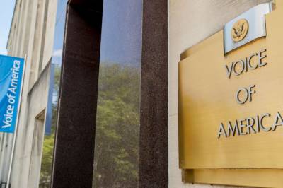 Dommer stopper Trumps forsøk på å si opp nær alle ansatte i Voice of America