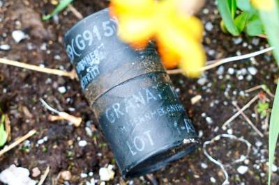 Politiet sjekker gjenstand på Domkirkeplassen