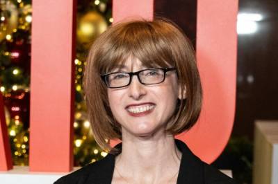 Avslører sin ekte identitet