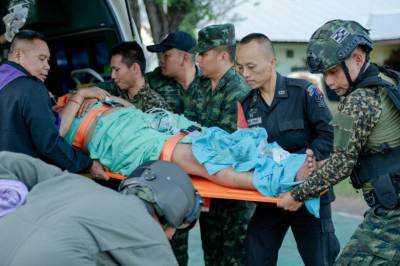 Thailand med luftangrep ved grensen