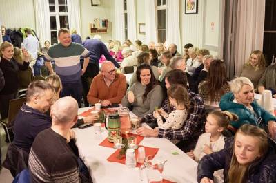 Basaren på Søre fylte grendehuset • Birkenesavisa