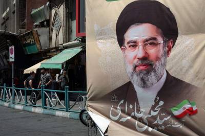 Iran krever at Trump frigir 24 milliarder dollar i frosne midler