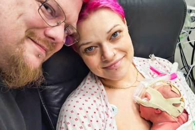 Julehjelp fra fremmede reddet nybakte foreldre: – Veldig rørende