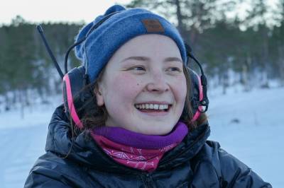 Klimaendringer og utbygging truer reindrifta, men Mia Sparrok nekter å la bekymringene vinne