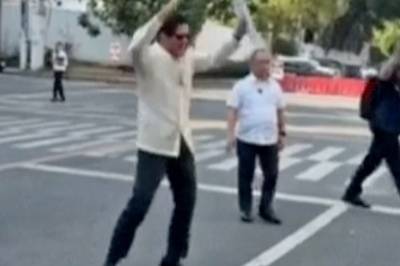 Bisarre scener: presidenten slår seg løs