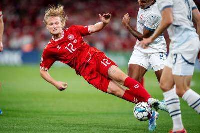 Dansk spissprofil kneoperert: – Et stort tilbakeslag