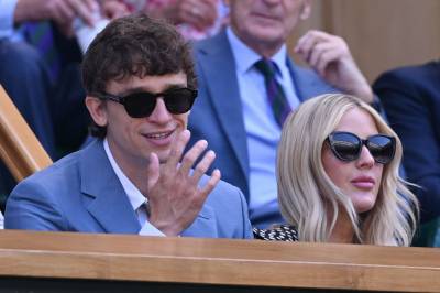 Ellie Goulding fra Wimbledon til Taylor Swifts bryllup